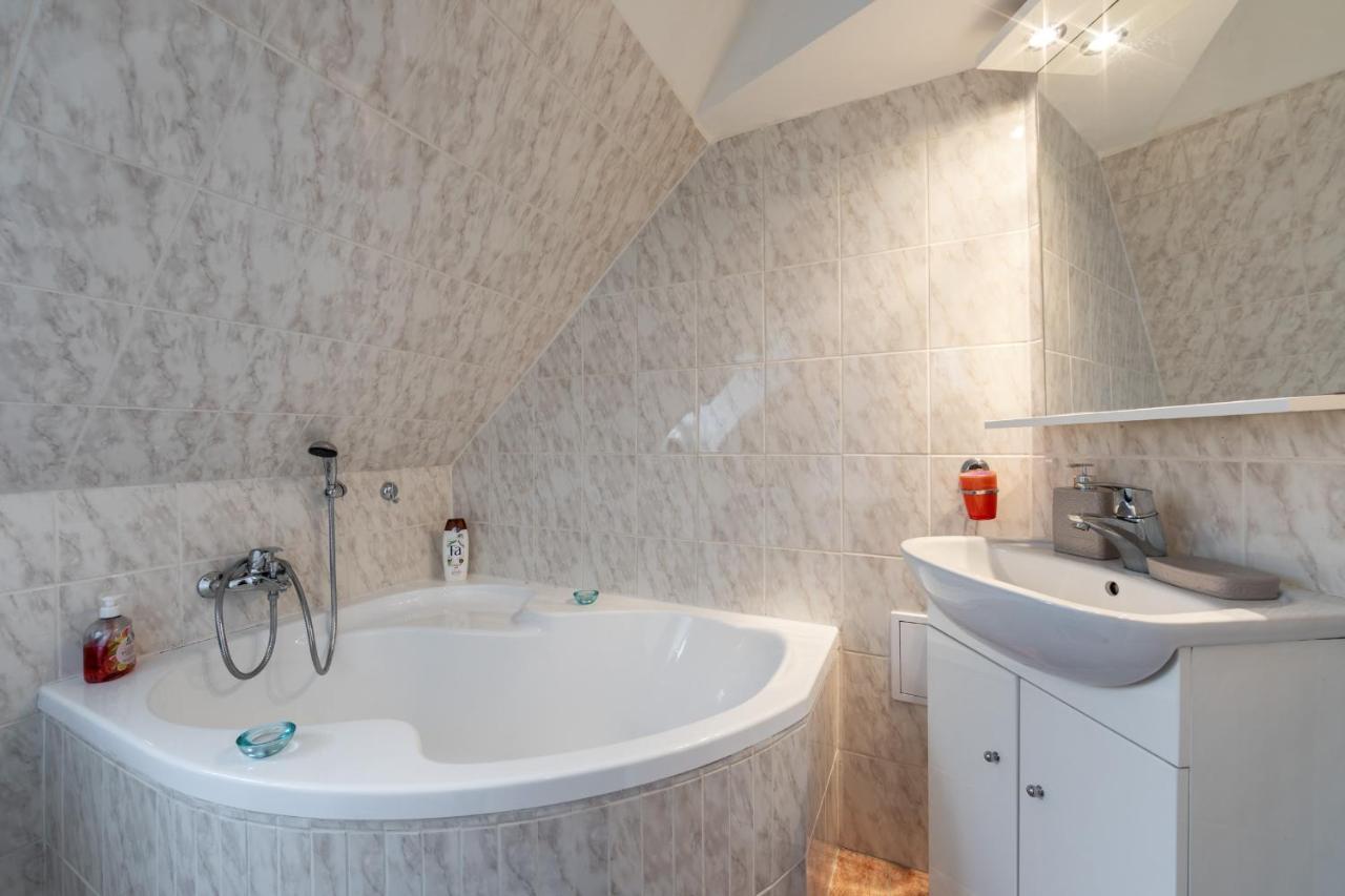 Apartment Kleopatra Karlovy Vary Luaran gambar
